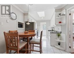 43 CLARA CRESCENT - 16