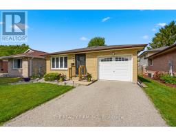43 CLARA CRESCENT - 3