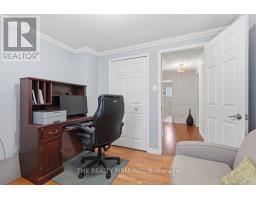 43 CLARA CRESCENT - 31