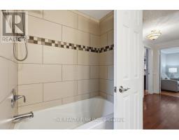 43 CLARA CRESCENT - 33