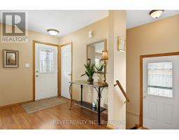 25 RODNEY CRESCENT - 18