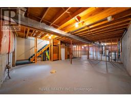 25 RODNEY CRESCENT - 38