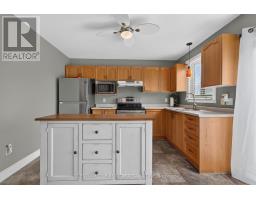 70 JUNIPER CRESCENT - 16