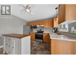 70 JUNIPER CRESCENT - 17
