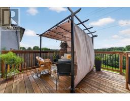 70 JUNIPER CRESCENT - 32