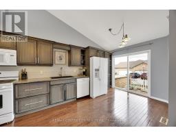 21 - 861 SHELBORNE STREET - 14