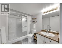 21 - 861 SHELBORNE STREET - 31