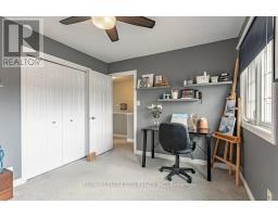 45 RIVERBANK DRIVE - 27
