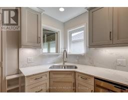 24 SCHREYER DRIVE - 17