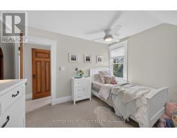 21 FOXBAR ROAD - 17