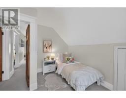 21 FOXBAR ROAD - 19