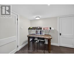 21 FOXBAR ROAD - 24