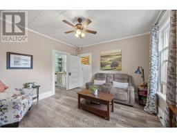 183 SHACKLETON STREET - 21