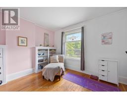 183 SHACKLETON STREET - 27