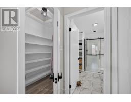 28 - 1478 ADELAIDE STREET N - 24