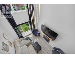 28 - 1478 ADELAIDE STREET N - 26