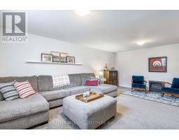80 - 3400 CASTLE ROCK PLACE - 37