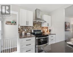 138 FENNELL CRESCENT - 12