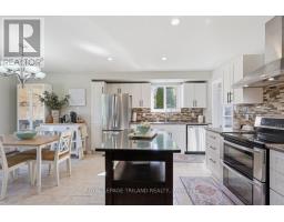 138 FENNELL CRESCENT - 15