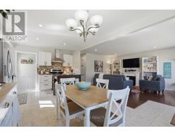 138 FENNELL CRESCENT - 17