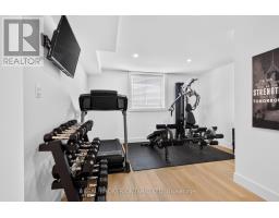 77 DAVENTRY WAY - 38