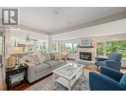 547 EDITH CAVELL BOULEVARD - 11