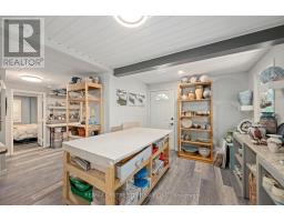 547 EDITH CAVELL BOULEVARD - 24