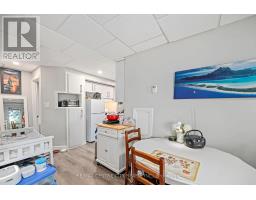 547 EDITH CAVELL BOULEVARD - 30