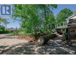 547 EDITH CAVELL BOULEVARD - 37