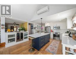 547 EDITH CAVELL BOULEVARD - 4