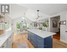 547 EDITH CAVELL BOULEVARD - 6