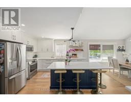 547 EDITH CAVELL BOULEVARD - 7