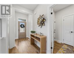 4 POSTMA CRESCENT - 5