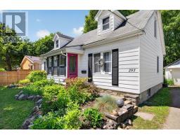 297 STEPHEN STREET - 4