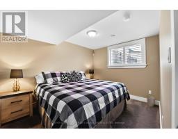 46 ERIN PLACE - 35