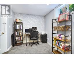 18 SIFTON DRIVE - 30