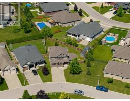 45 BRENMAR CRESCENT - 35