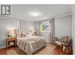 17 - 340 AMBLESIDE DRIVE - 12