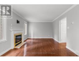17 - 340 AMBLESIDE DRIVE - 28