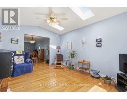 23 FRONTENAC ROAD - 15