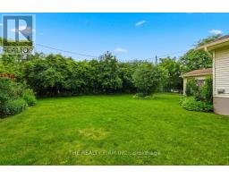 23 FRONTENAC ROAD - 39