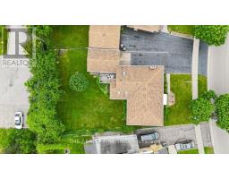 23 FRONTENAC ROAD - 43