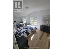 18 - 75049 HENSALL ROAD - 12