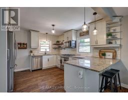 697 VICTORIA STREET - 10
