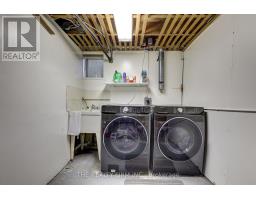 697 VICTORIA STREET - 30