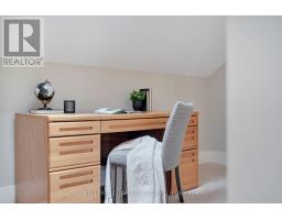 3 - 352 RIDOUT STREET S - 32