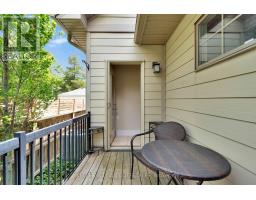 3 - 352 RIDOUT STREET S - 45