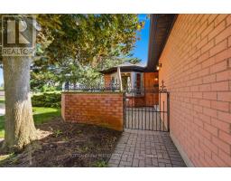 23 - 65 FIDDLERS GREEN ROAD - 5