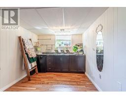 212 KING EDWARD AVENUE - 27