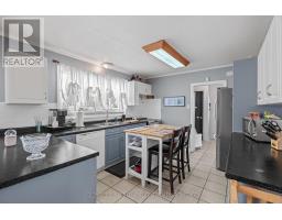 115 COLUMBIA DRIVE - 7